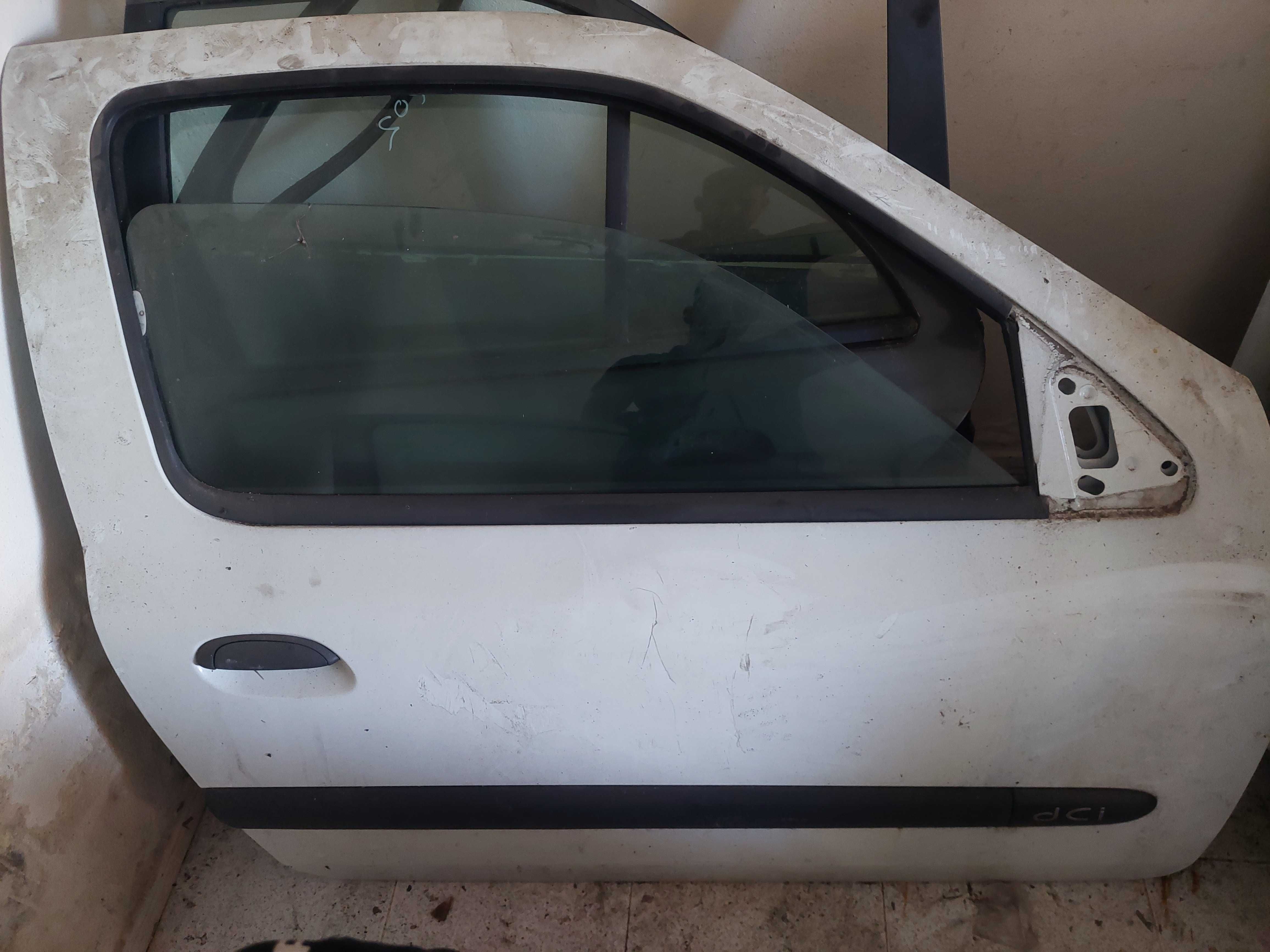 Portas e malas para vários carros