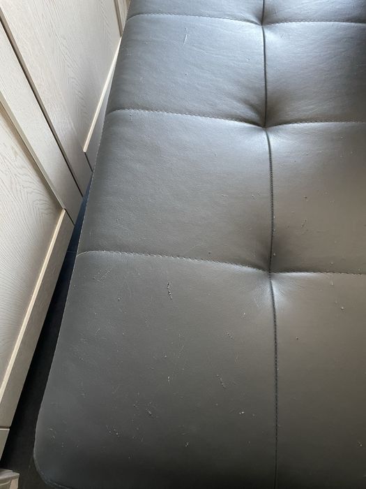 Meble Bydgoskie duża Pufa Siedzisko czarna skóra, 107cmx55cm