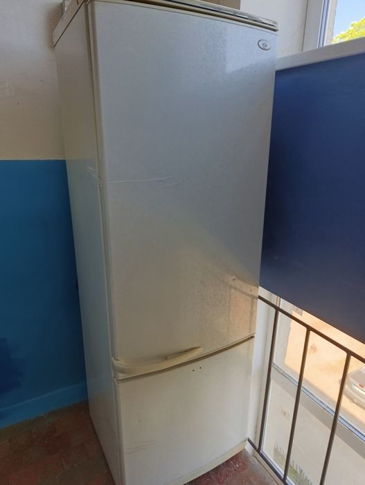 Продам холодильник Атлант