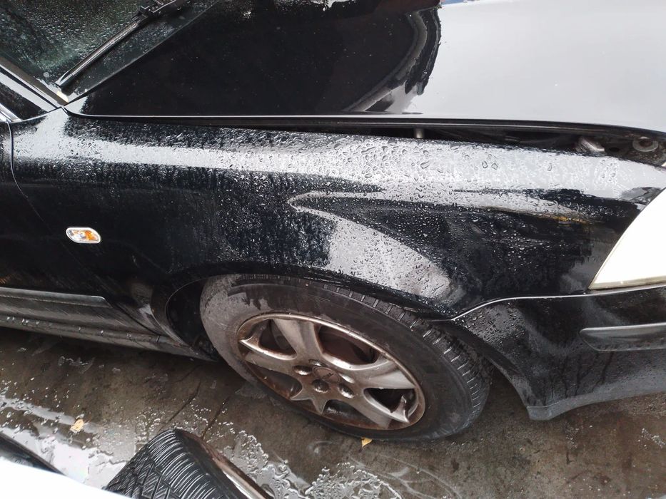 VOLKSWAGEN PASSAT B5 1.8T AWT LIFT 00 - 05   BŁOTNIK PRAWY LEWY PRZÓD L041/LO41