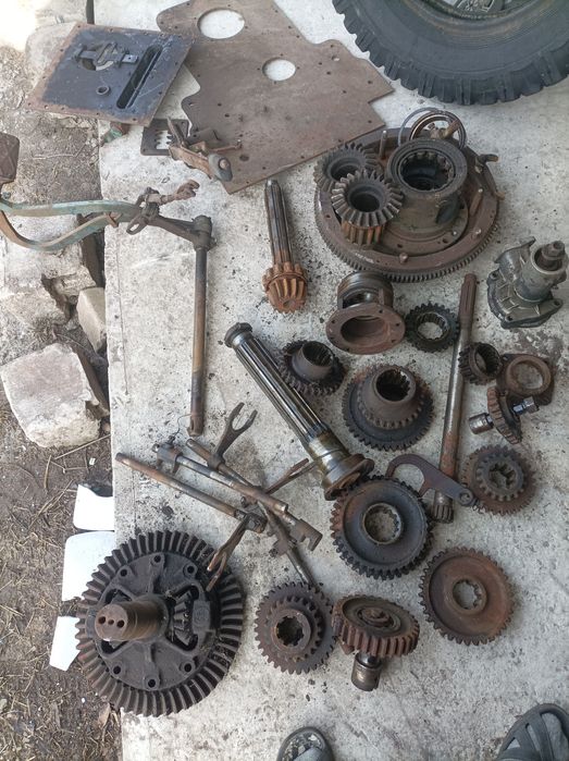 Запчасти б.у на ЮМЗ