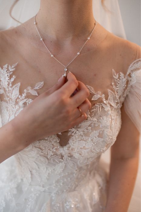 Весільна сукня Ідеальний стан Подарунки в комплекті