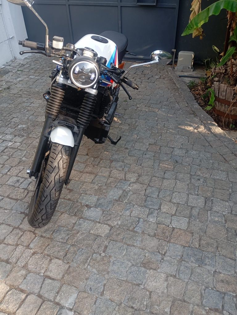 BMW mota.  KR100