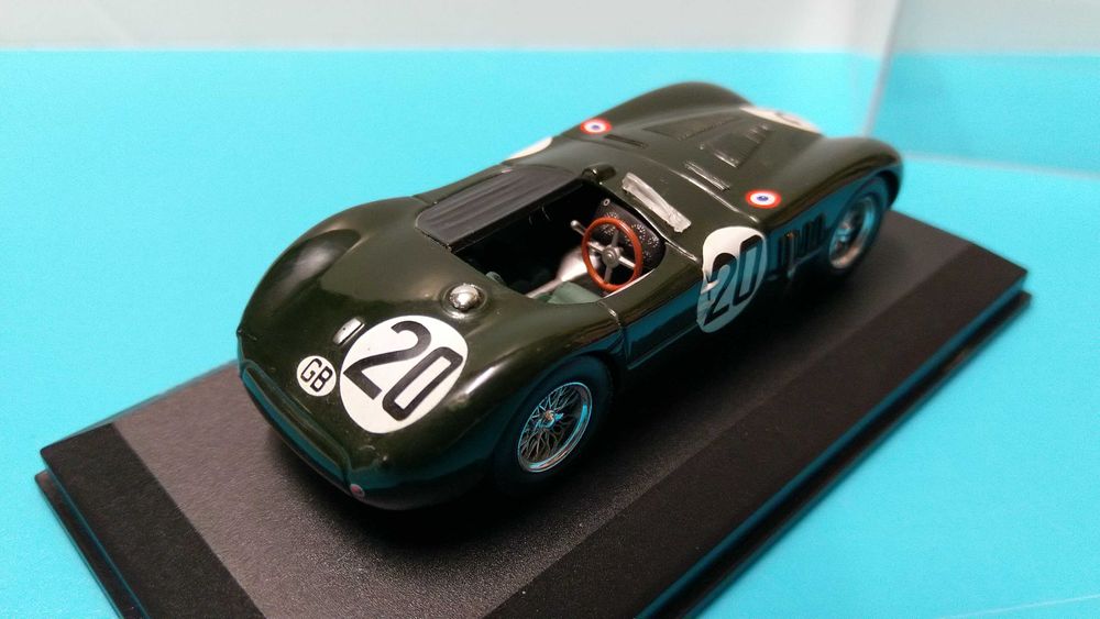 Jaguar XK-120C #20: Vencedor 24h Le Mans 1951 - Altaya/IXO  1/43