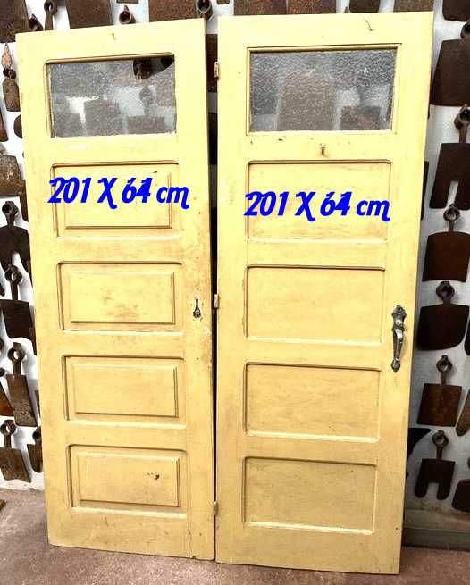 Tenho para venda 200 portas antigas, nenhuma com aro ou aduela