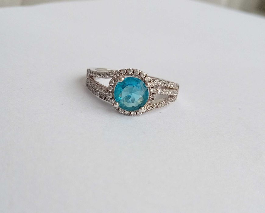 Кольцо перстень з камінцями. Срібло 925 п. Розмір 15,5. Вінтаж