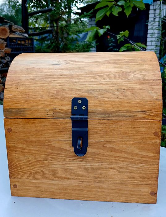 Сундук дерев'яний