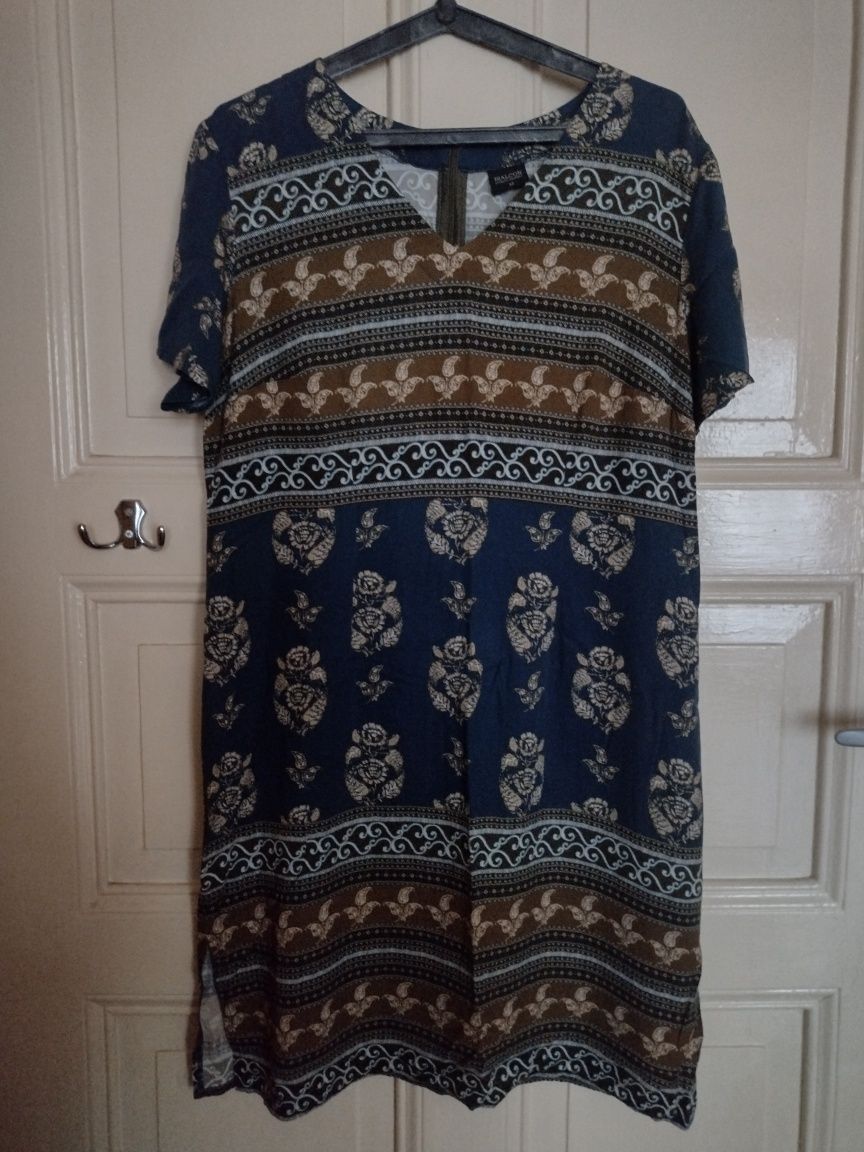 Krótka sukienka boho