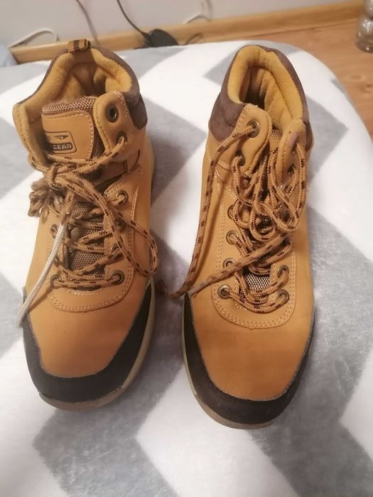 Sprzedam buty chłopięce