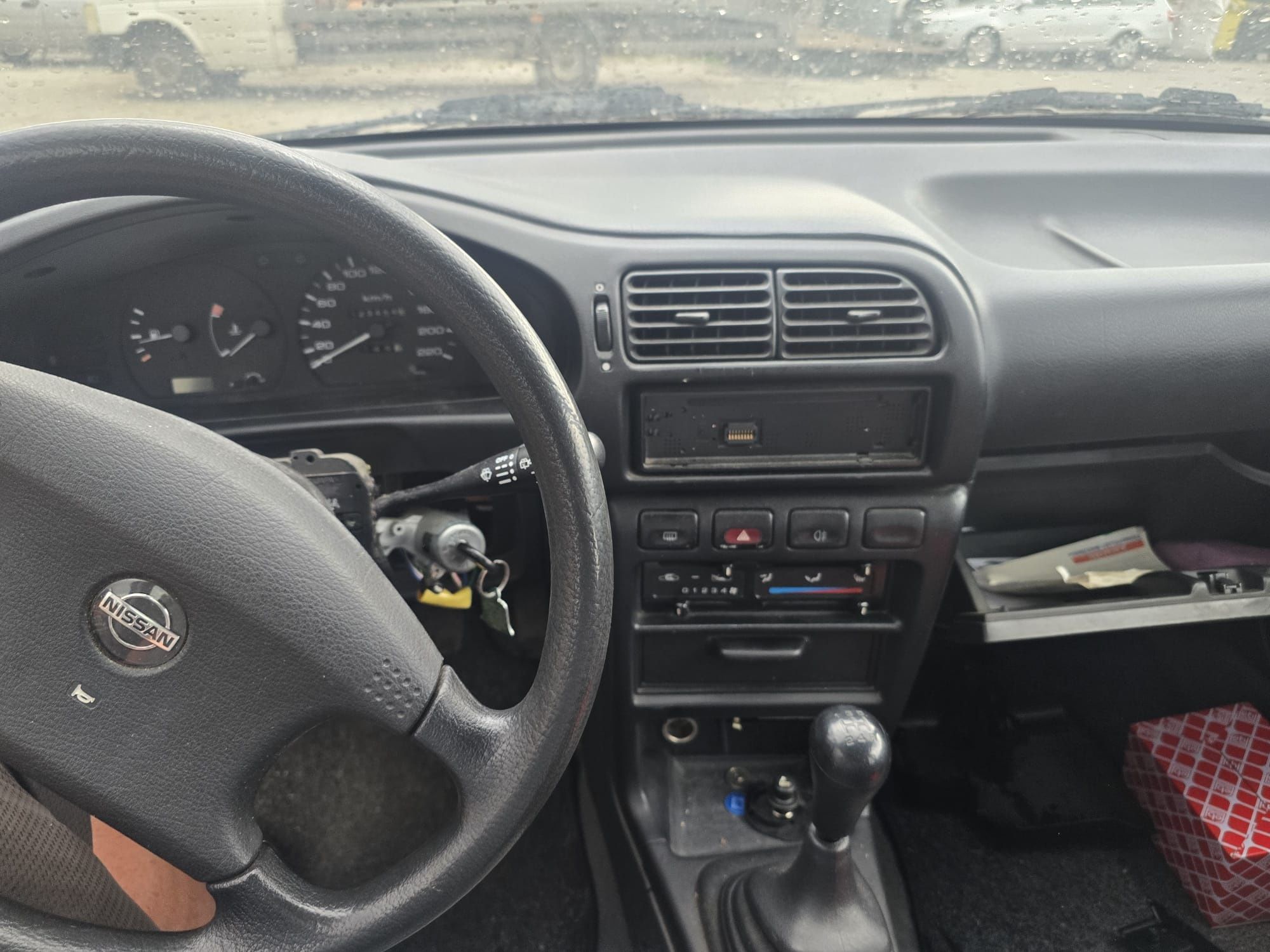 Nissan sunny 92r. 1.4b