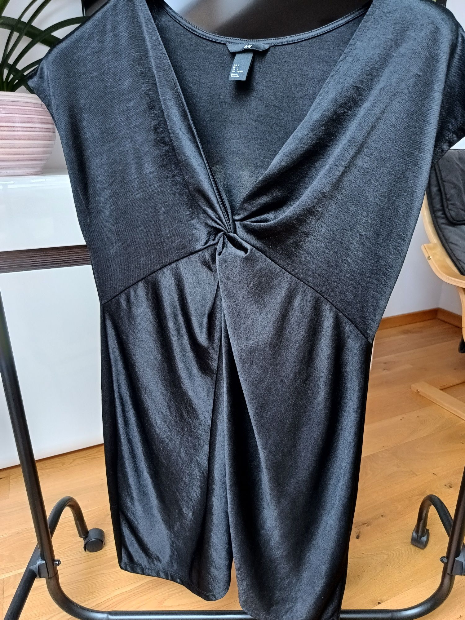 Czarna oversize sukienka L