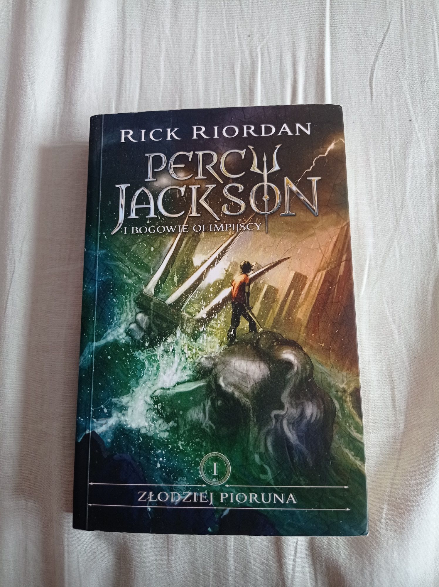 Książka"Percy Jackson i Bogowie Olimpijscy cz.1"