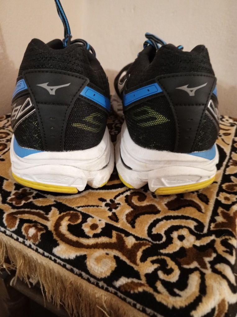 Кросівки Mizuno Wave Ultima 9 Black/Wht/Blue, 46