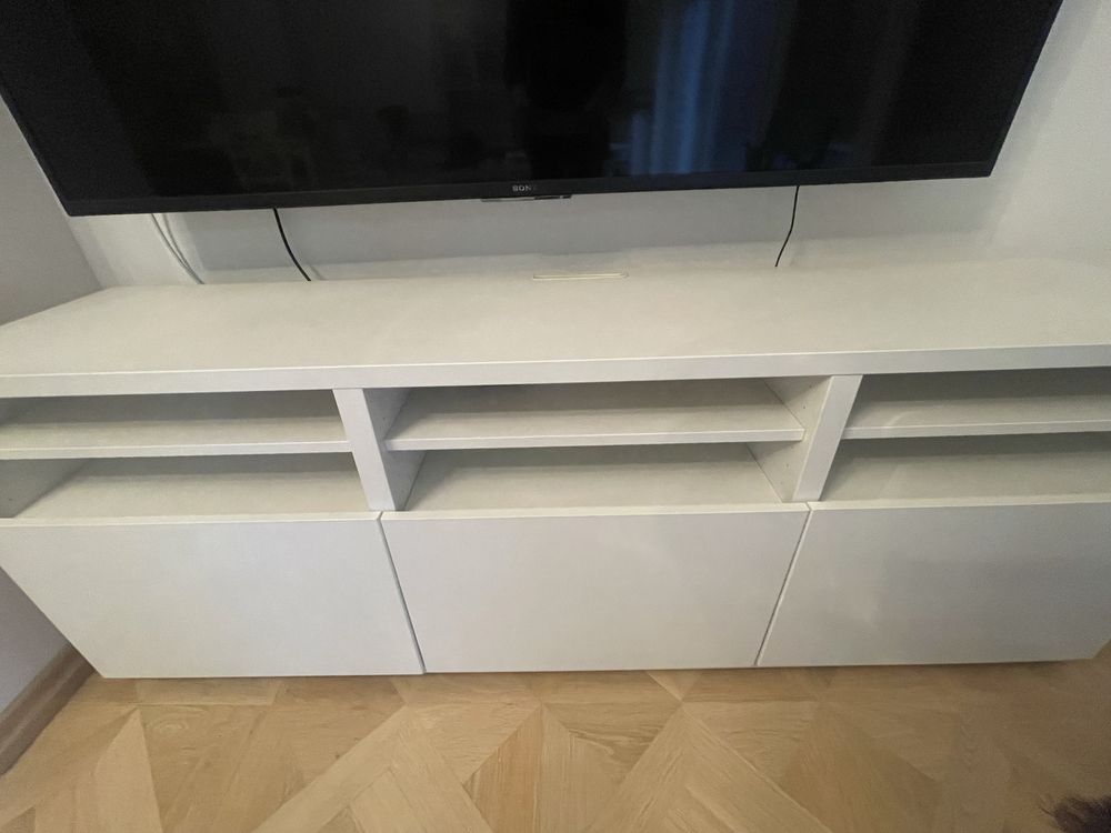 Komplet szafek pod i nad TV Ikea Besta