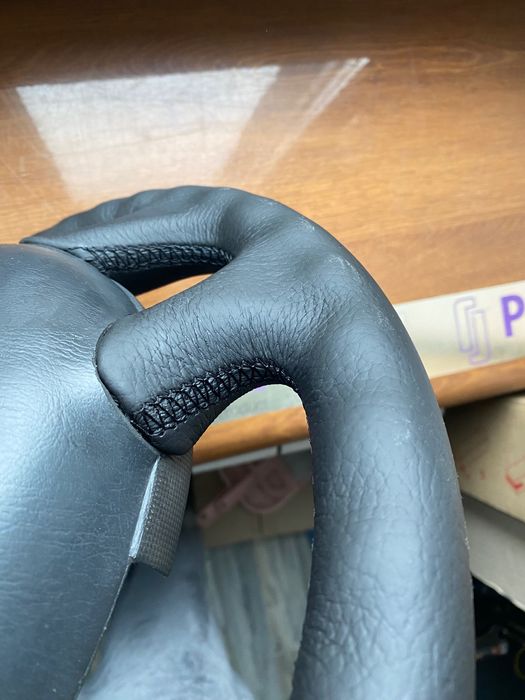 Перетяжка руля шкірою та  каучуковым материалом