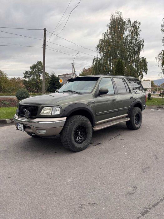 Ford Expedition 5.4L Triton Eddie Bauer (2000) USA Import | 133к миль