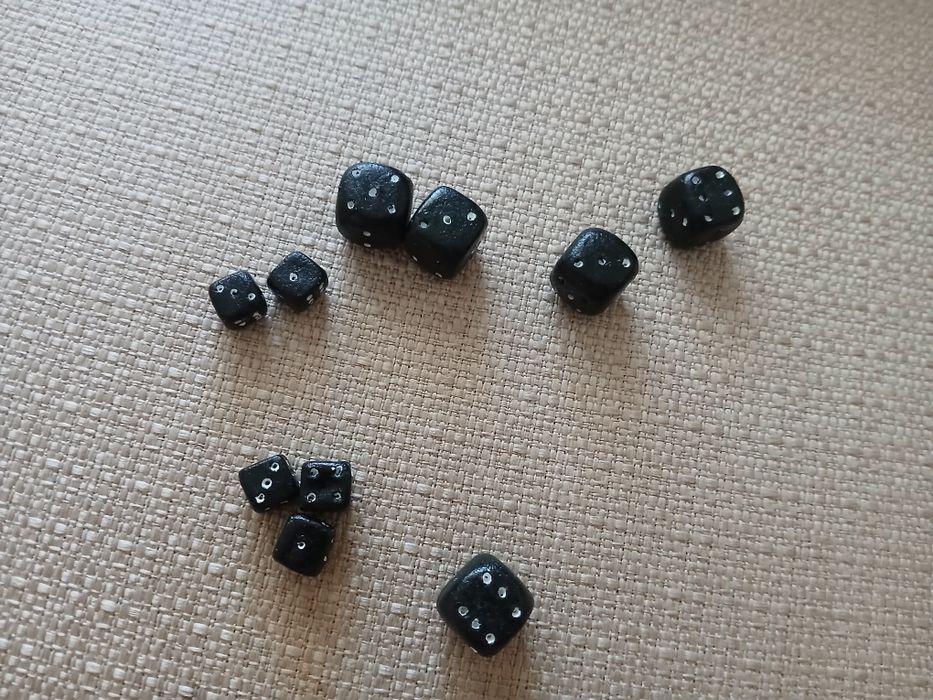 10 зариков вылепленных с хлеба