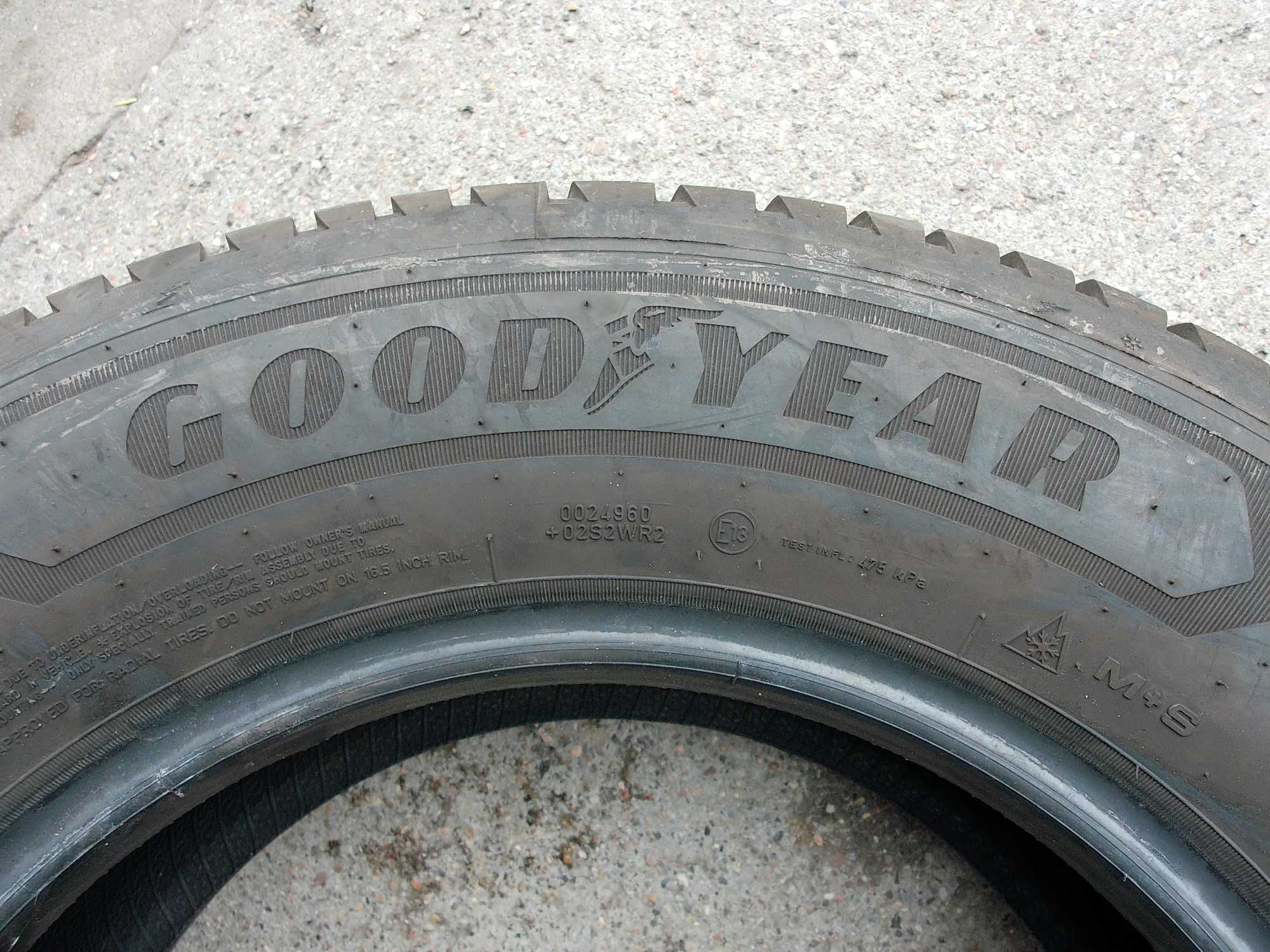 Goodyear Vector 4Seanson Cargo 235/65/16C 115/113R z 2024r jak nowa