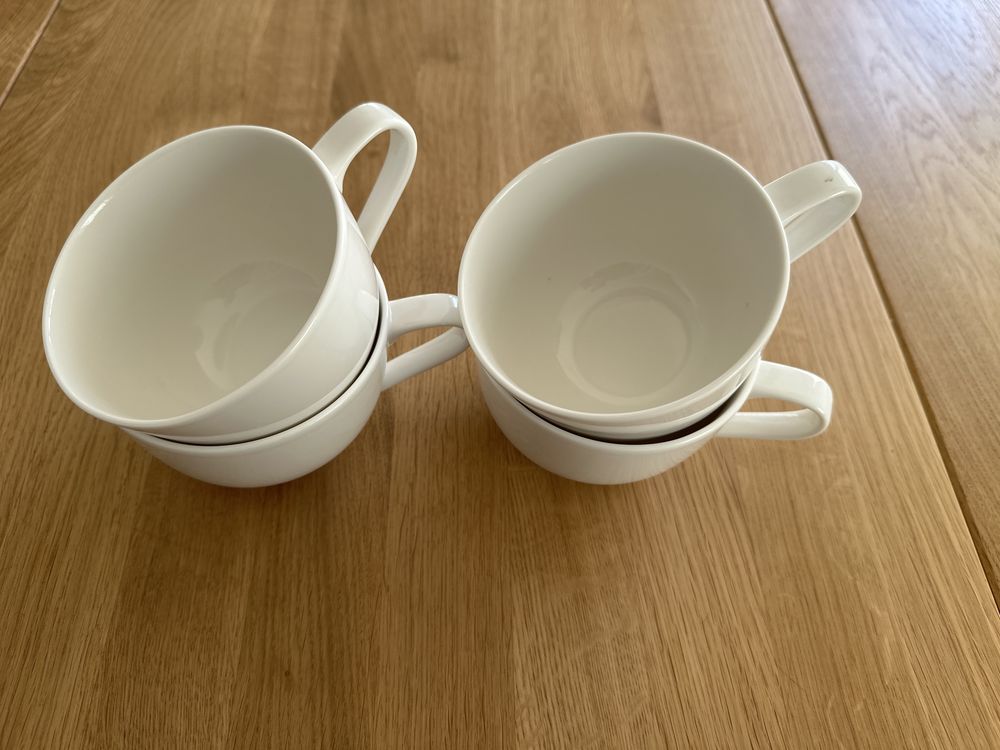 Zestaw Villeroy & Boch, 4 filiżanki i dzbanek