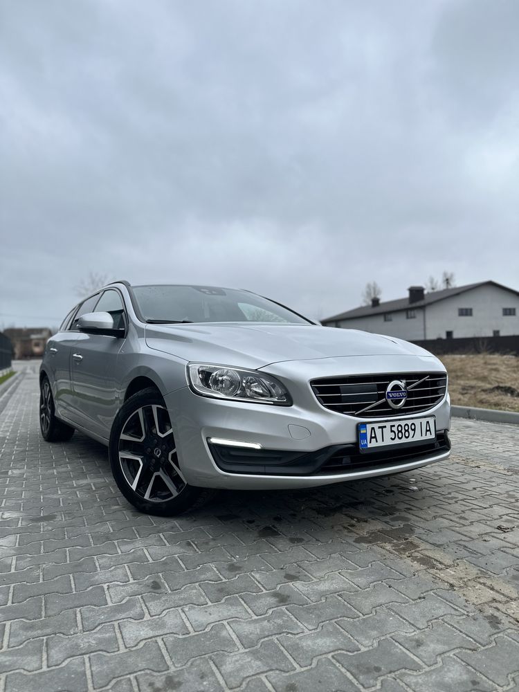 Продам Volvo v60 2017