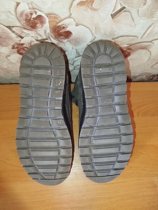 Продам ботинки мужские зимние