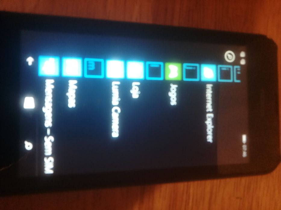 Nokia BL-5J antigo.