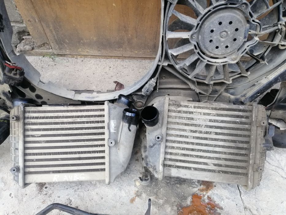 Продам кронштейны бампера клыки на ауди а6с5 и а4б6