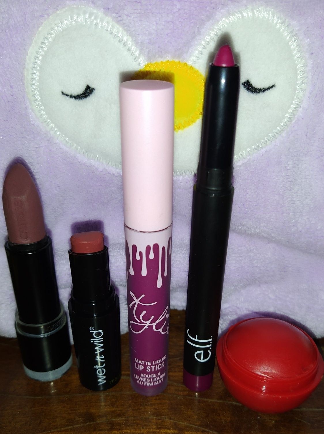 Помада lipstick ultimate matt, wet n wild, kylie , e.l.f