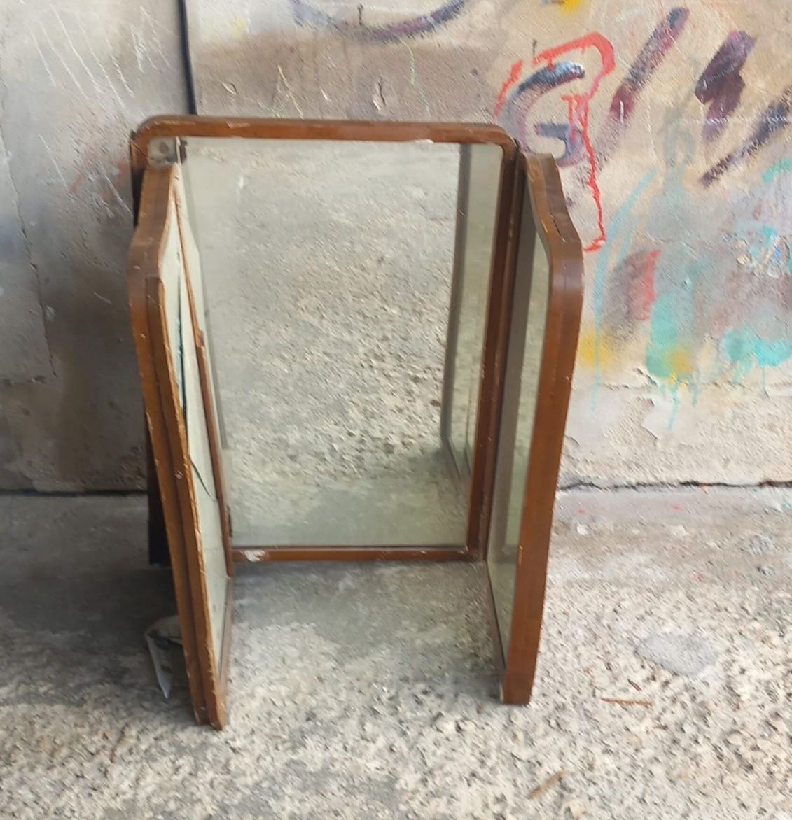 Espelho bizelado para restauro
