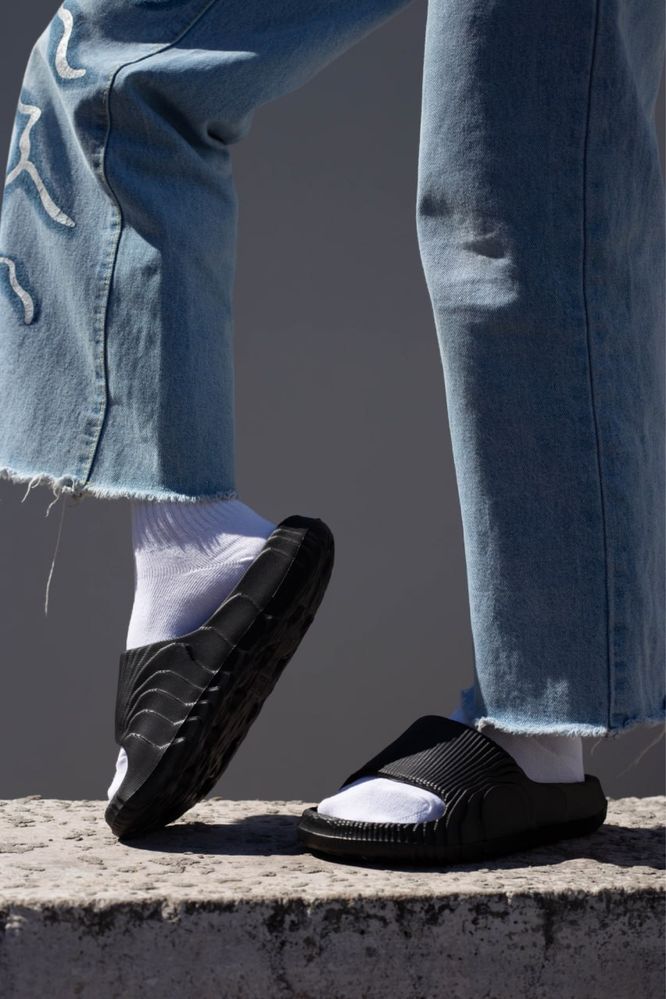 Жіночі сланці капці шльопанці адідас аділет Adidas Adilette