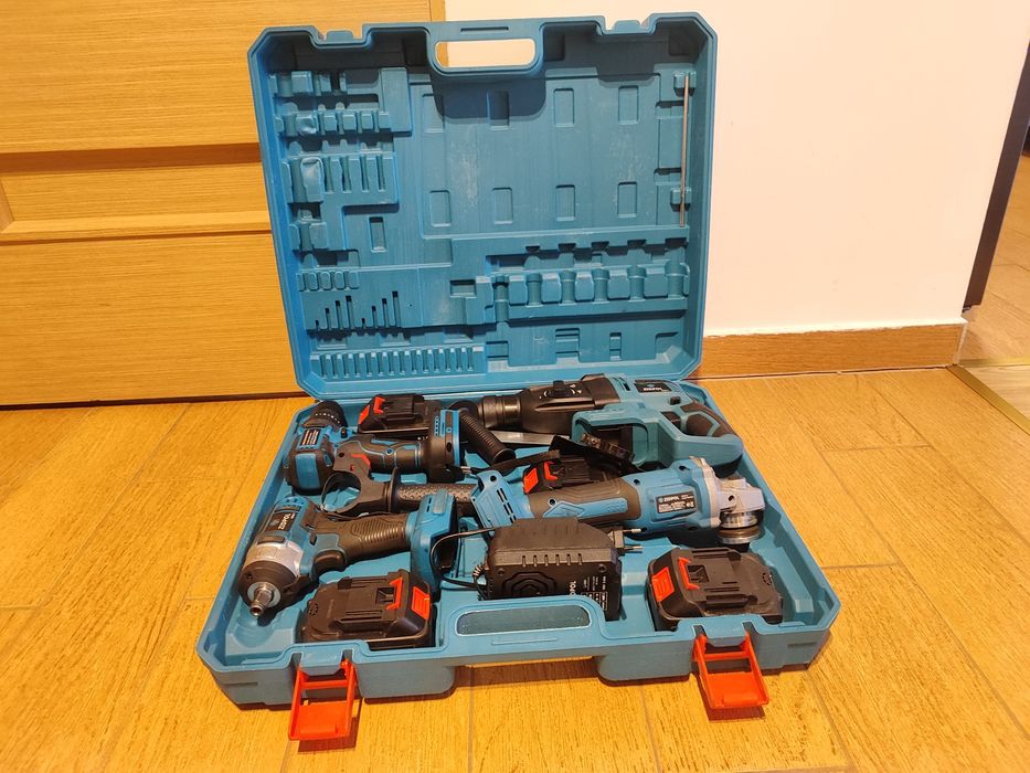 Набір електро інструменту 4/1