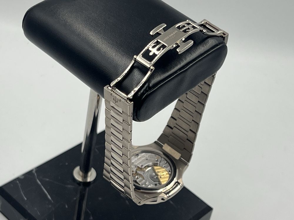 Patek Philippe Nautiulus Białe złoto 2025