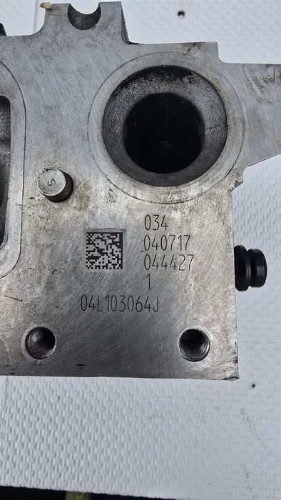 Głowica Passat 2.0Nr.04L103064J.