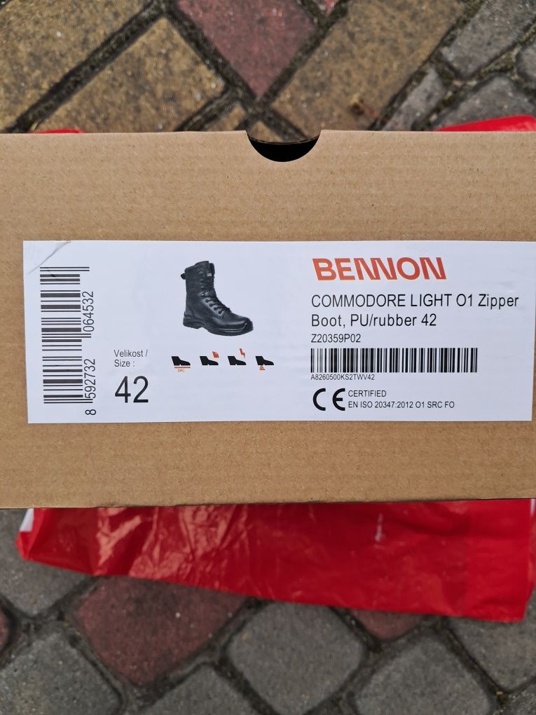 Taktyczne.  Buty Commodore Ligh 01 Zipper