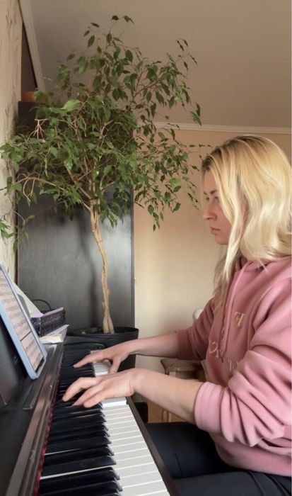 Уроки фортепіано