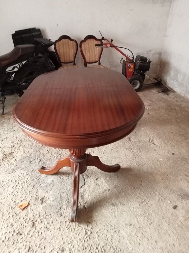 Mesa de sala jantar
