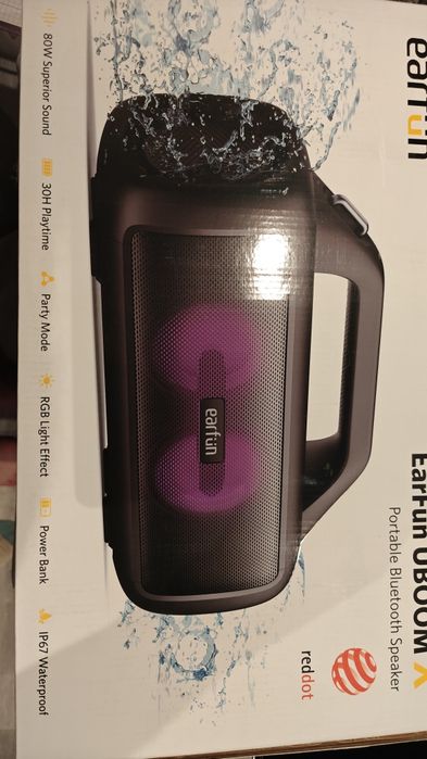 Przenośne radio bluetooth.