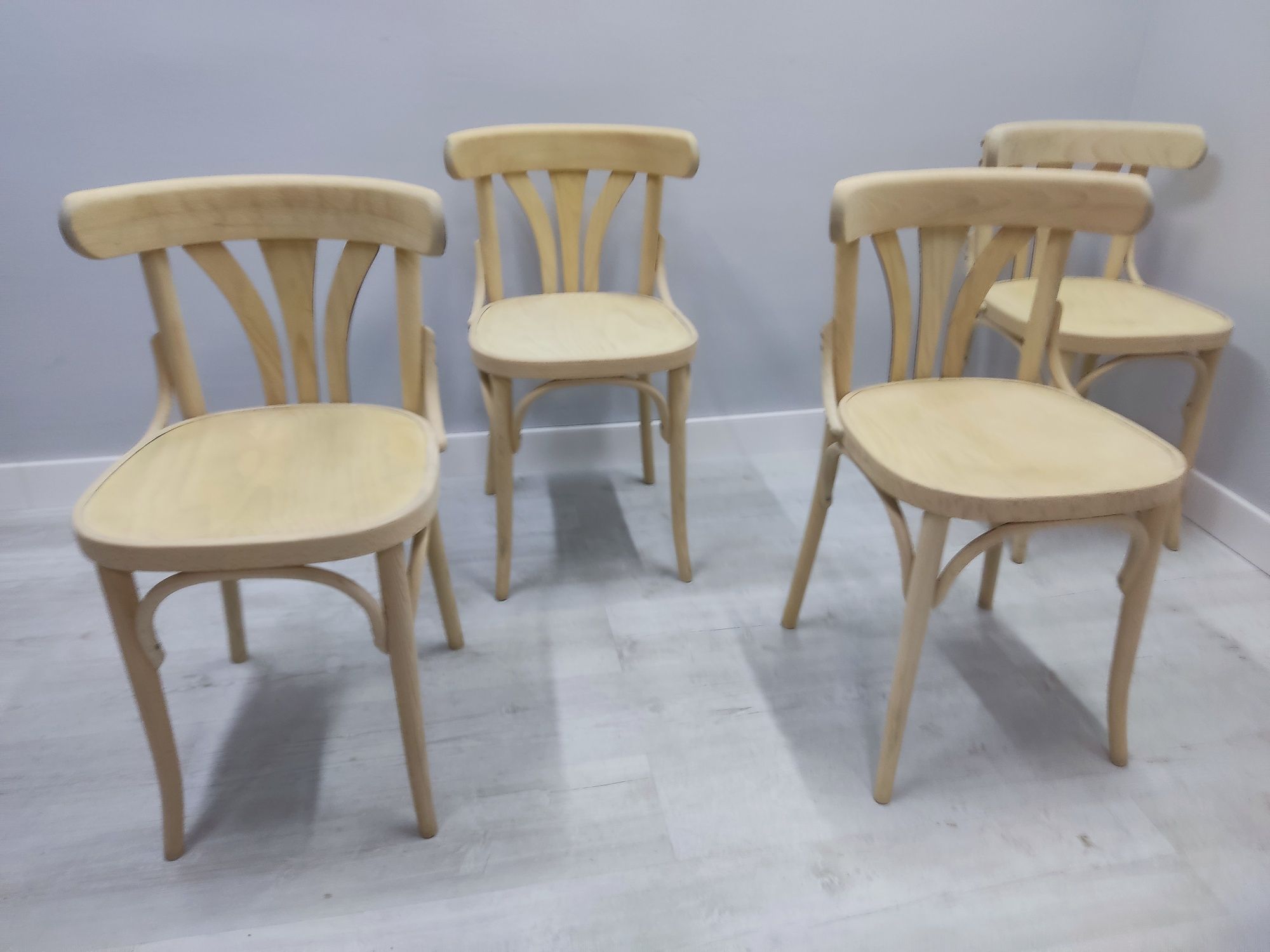 Krzesła Fameg Thonet Vintage Radomsko szlifowane 75szt.