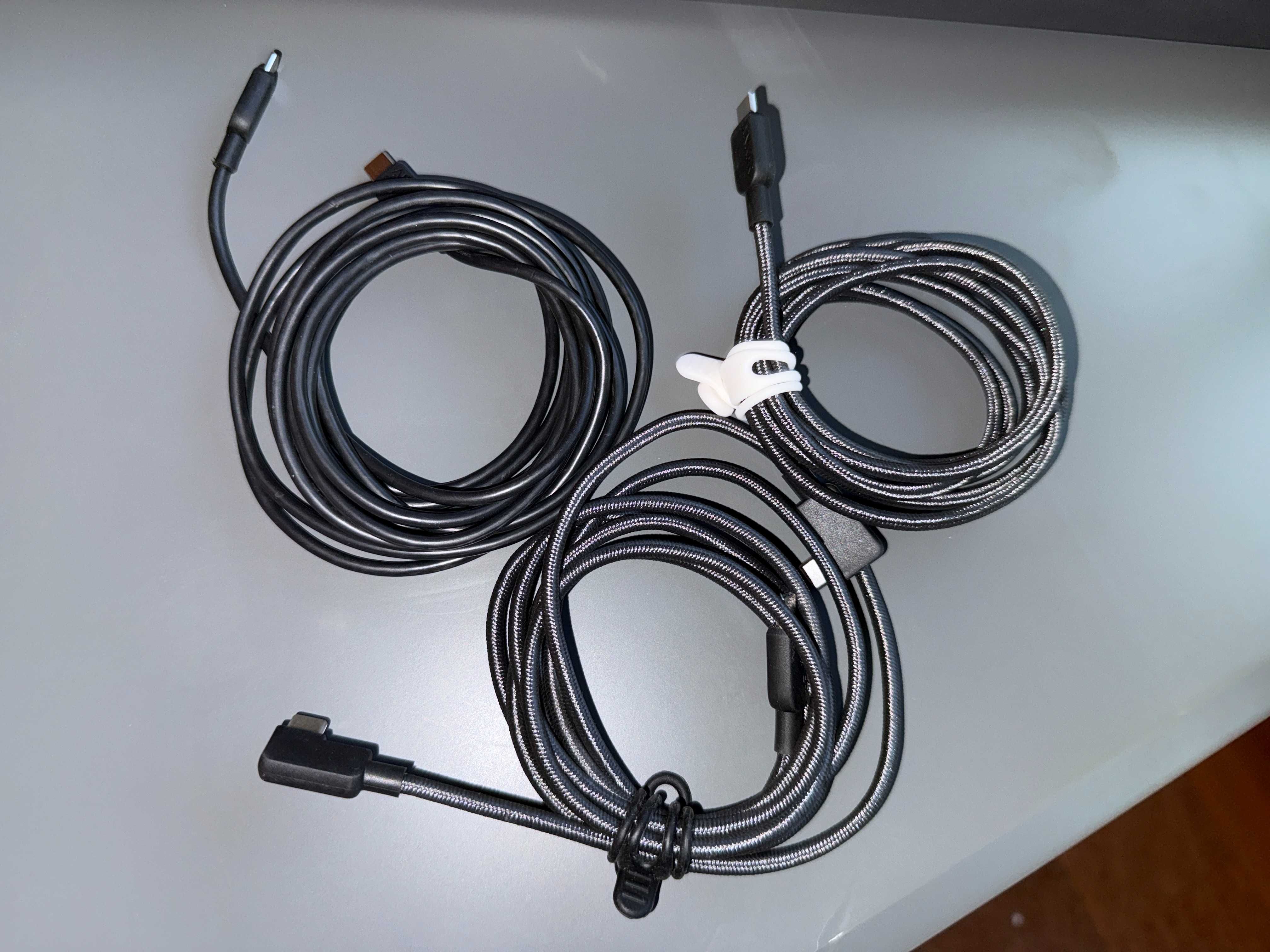 3 kable typu C anker