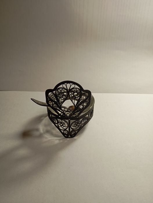 Мельхіорова сільничка