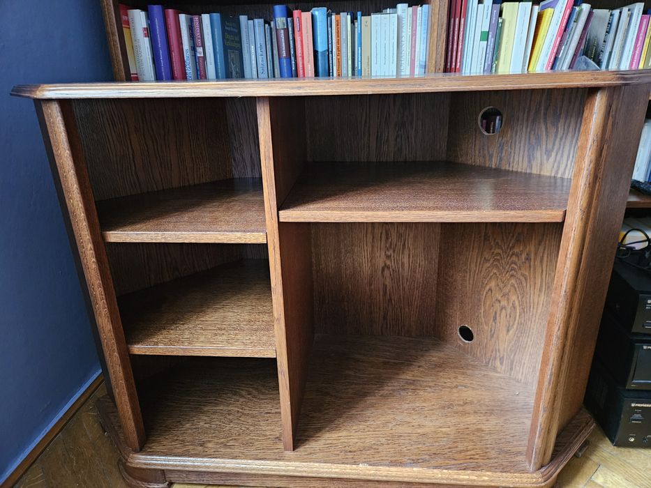 Półka narożna rtv