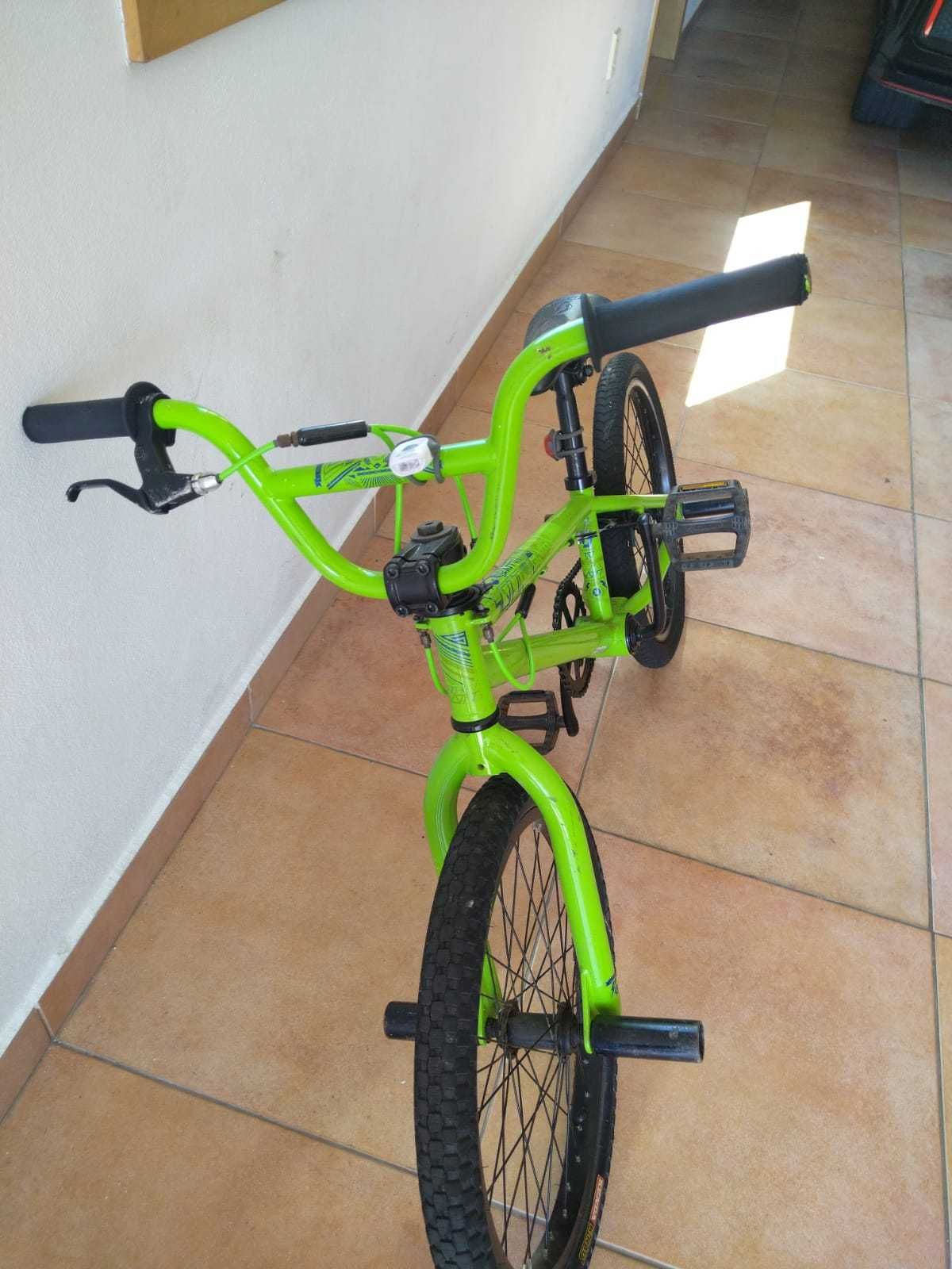 Bicicleta Freestyle BMX Scott