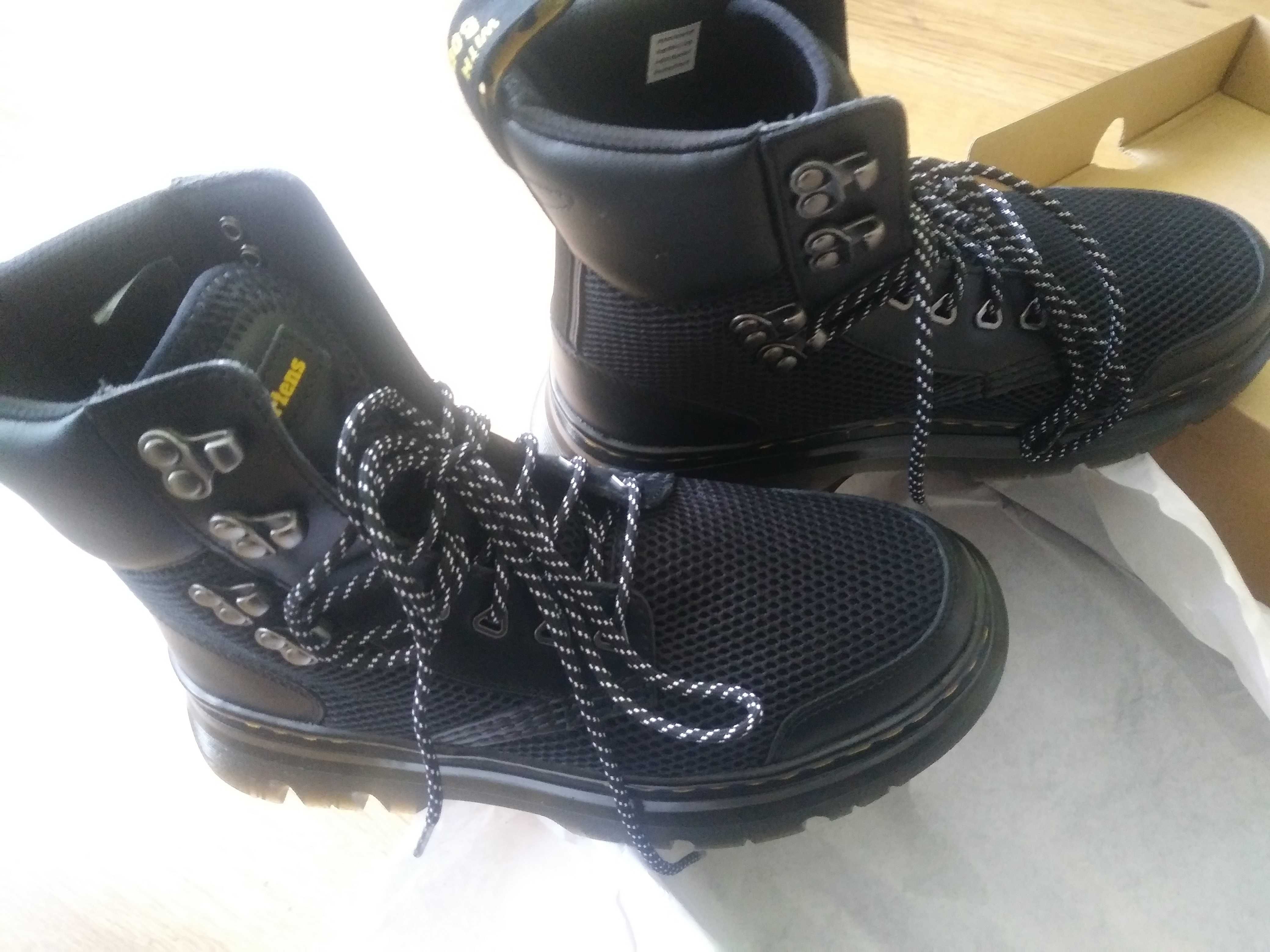 Obuwie Dr.Martens tarik rozm.eur-40