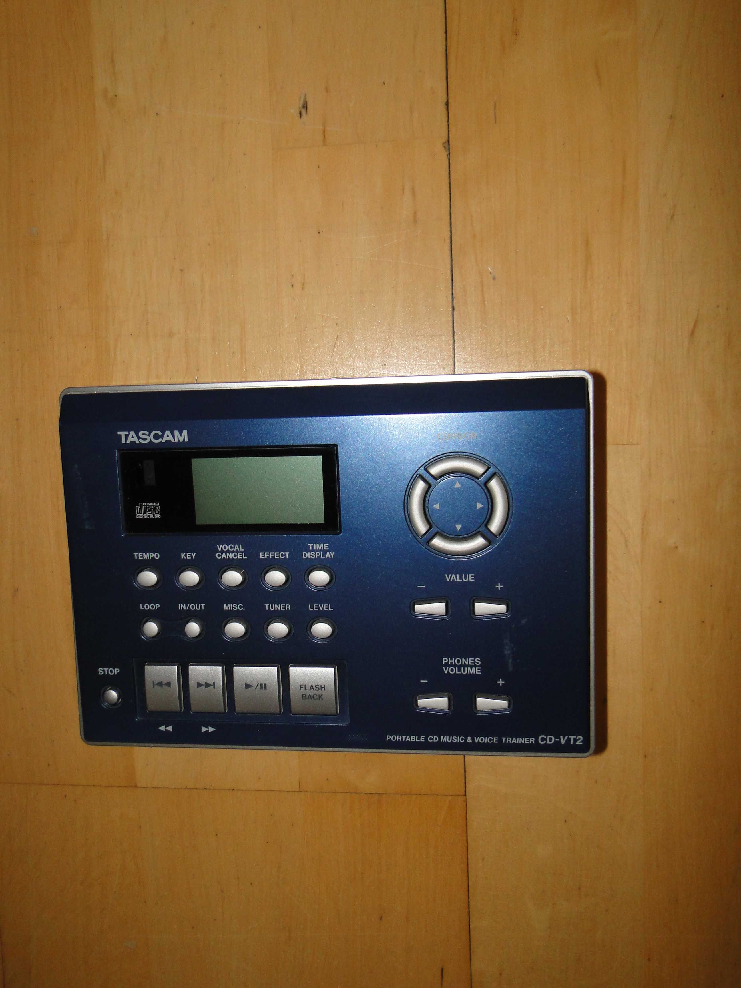 Trenażer Wokalno Instrumentalny Efekt Odtwarzacz CD TASCAM CD-VT2