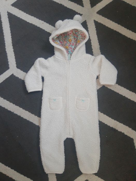 Kombinezon dziecięcy 6 miesięcy