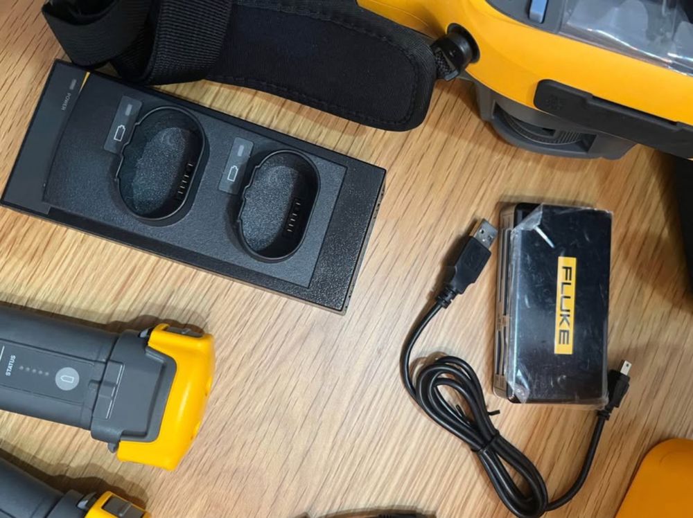Vendo ou troco - Camera Termografica FLUKE Ti 125