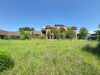 Продажа дома 2000м2 участок 1Га выход в лес с. Иванковичи