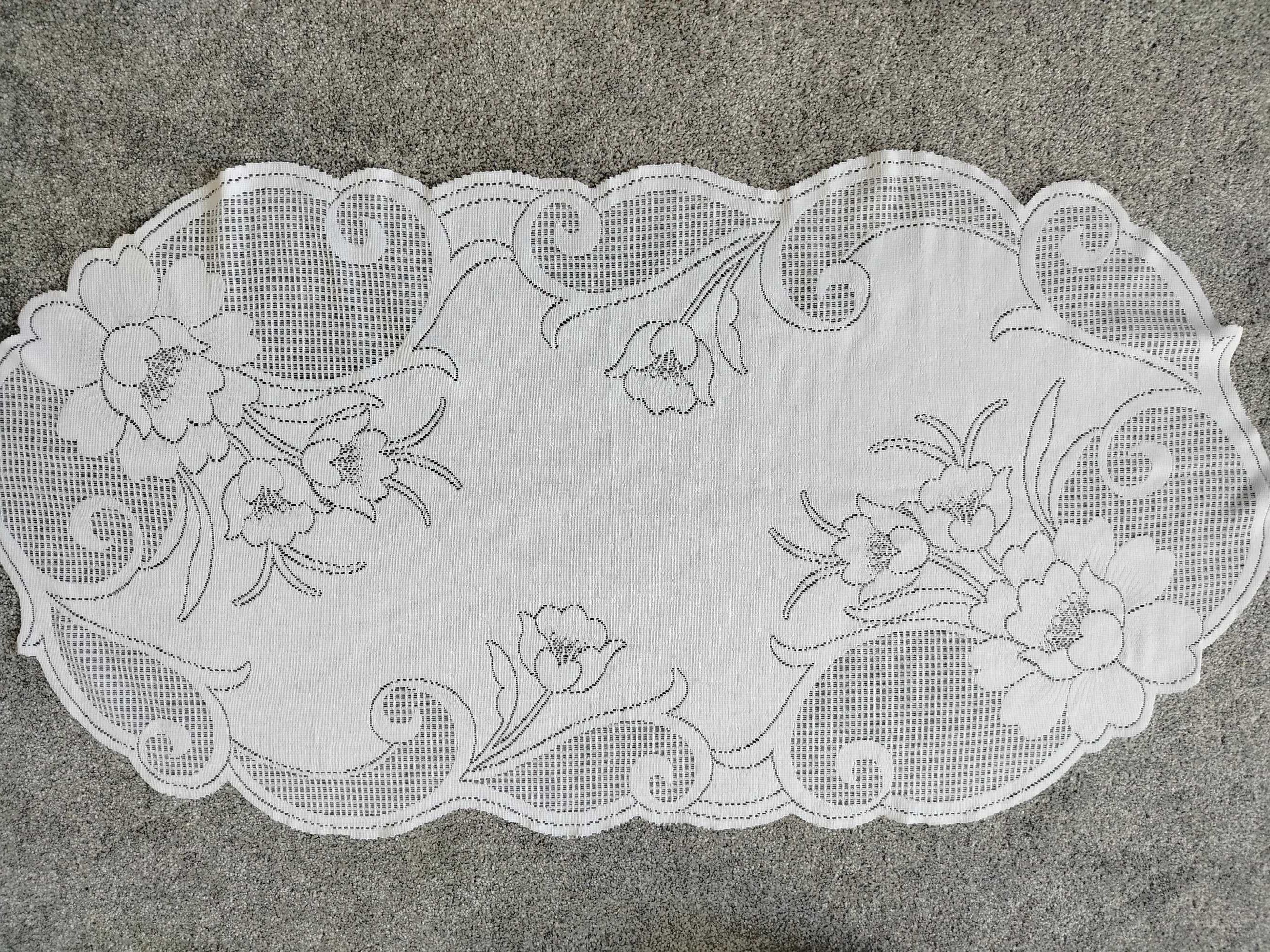 żakardowy obrus serwetka 114x60cm biały