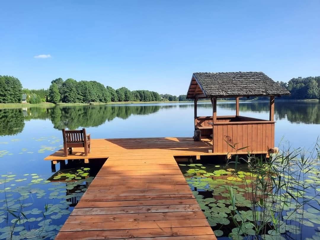 Domek nad jeziorem (do 6 osób)