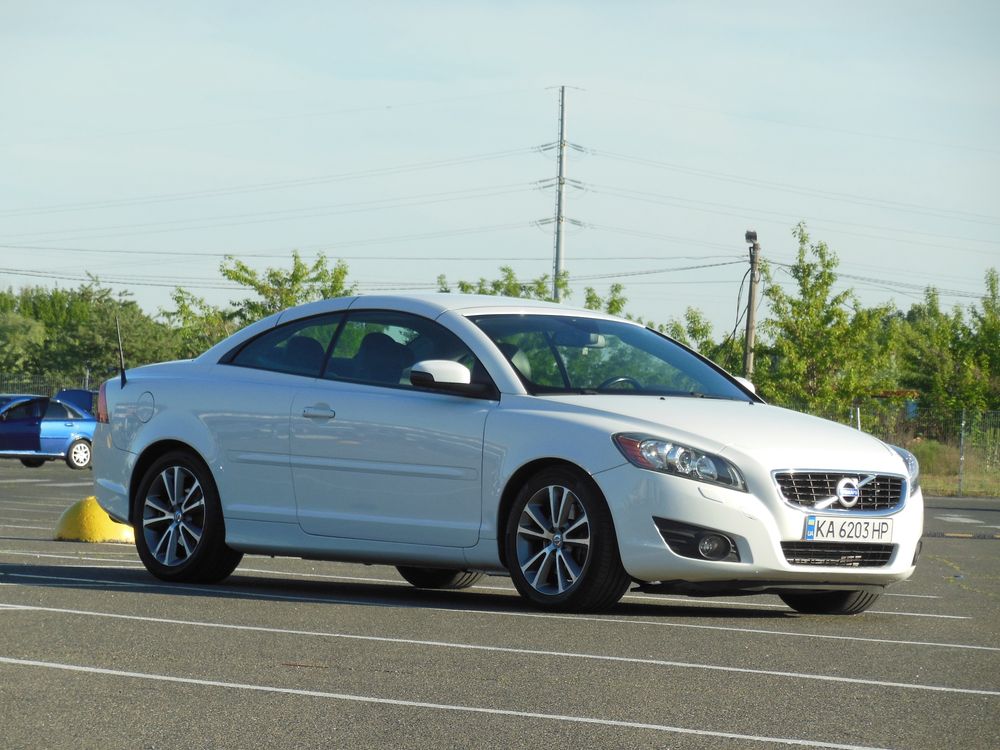 Volvo C70 T5 2.5 - продам в хороші руки